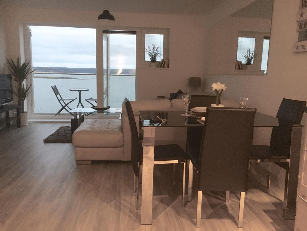 Traeth Bychan Apartment Llanelli Exteriör bild